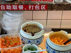 -桂姥姥·桂林卤粉·锅烧桂林米粉(莲塘店)