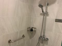 -白玉兰酒店(上海田子坊马当路地铁站店)