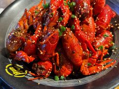 -肥肥虾庄·金牌油焖大虾(汉口城市广场店)