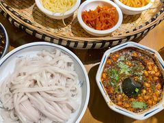 -包整·丝娃娃(一览甲秀楼风景店)