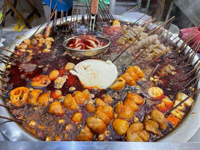 女人街杨姐麻辣烫-"这家好像是点开关注的人在荆州点评过的店来.