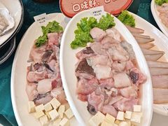 -今鲜源酒店·海鲜锅贴青岛菜(新湛路店)