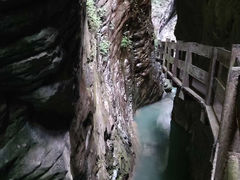 -龙水峡地缝景区