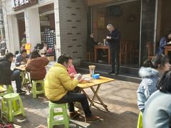 露天位-牛王庙特色面(杏苑公寓店)