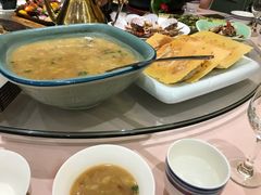 疙瘩汤-海派美食·家宴海鲜青岛菜·石锅鲽鱼头(东方城店)