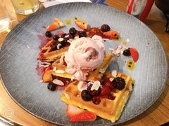 浆果华夫饼-Moka Bros 摩卡站(西单大悦城店)