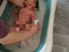 -爱月宝月嫂·育儿嫂