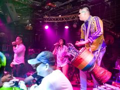 -滨海欢乐昔唐酒吧(财富星座店)