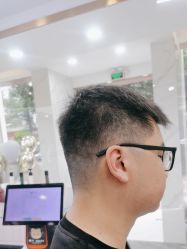 -七分屋LA·烫发·染发·剪发