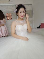 点击看大图 -艾米丽婚纱礼服