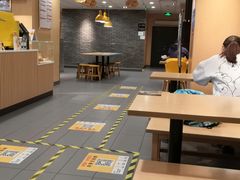 大堂-麦当劳(上藤店)