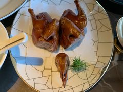 脆皮乳鸽-新荣记(BFC外滩金融中心店)