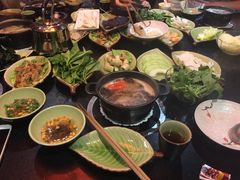 一叶一世界藏茶素食火锅-一叶一世界•素食餐厅(环球中心店)