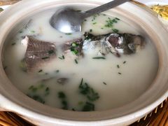 -天乐农家鱼头王(天目湖店)