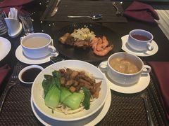 -唐拉雅秀酒店-西锦汇空中BBQ·思创餐厅