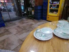 -荣晨私房菜(风尚米兰店)