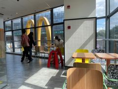-麦当劳(浦江镇绿地乐和城店)