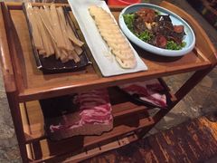 -老牌坊云南鱼豆花火锅(嵩山店)