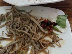 -溢心园香河肉饼总店