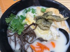 -渔米丰·广府鱼汤米线(光明广场店)