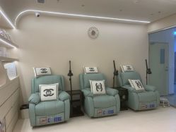 -洛伊科技抗衰护肤中心