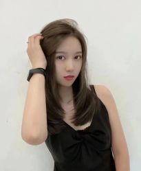 -丝语萱形象