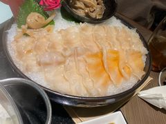 加拿大象拔蚌-協成海鮮火鍋(老店)