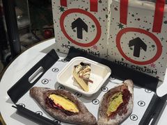 -HOT CRUSH趁热集合·现烤面包(上海环球港店)
