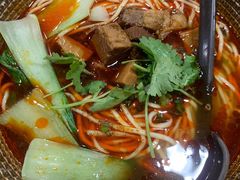香辣牛肉笋烧面卤蛋套餐-李先生牛肉面大王(马栏店)