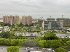 -上海虹桥西郊假日酒店