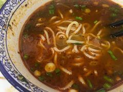 -牛一嘴·兰州牛肉面·大盘鸡(财富中心店)