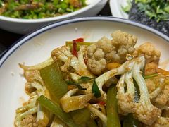 -廖师傅大蒜炒腊肉(袁家岭店)