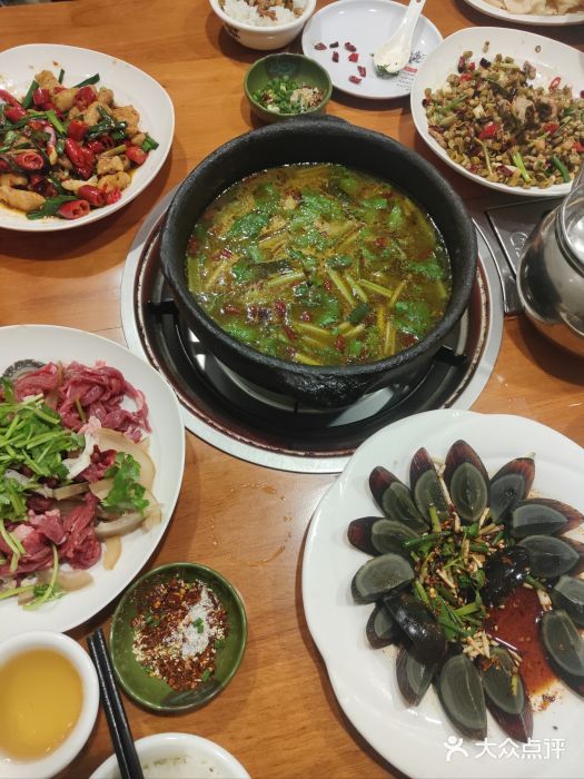榕江牛瘪牛肉火锅图片