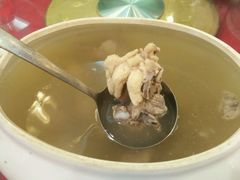 -鑫悦楼煎蟹·16年海鲜大排档