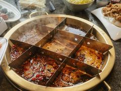 -小天鹅火锅·一线江景洪鼎旗舰店(洪崖洞店)