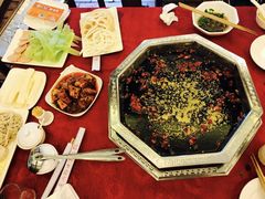 -山城年华老火锅(玉林店)