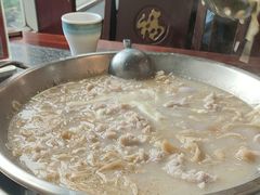 -老来福·非遗酸汤兔(凯旋路店)