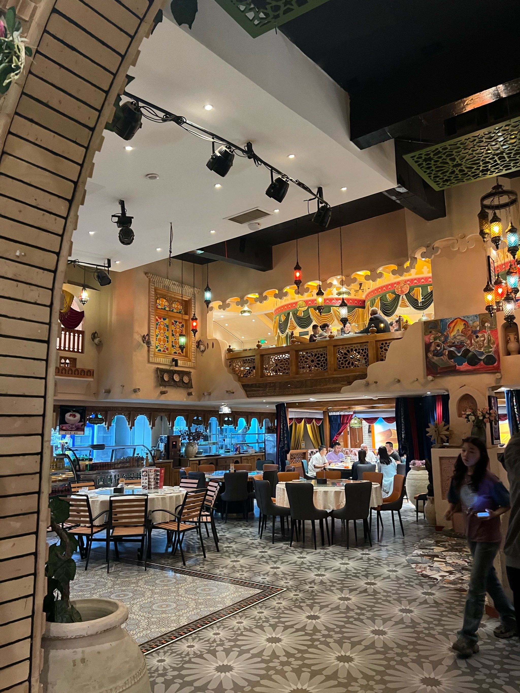 和田美食首推"金骆驼"餐厅