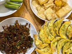 甩手粑粑-金山锅贴店(金泉路店)