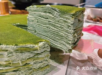 好吃不腻的抹茶千层谁不爱？每一口都泛着抹茶的清香&奶香