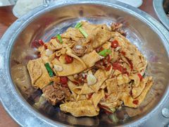 -湖南人家湘菜馆(镇江路店)