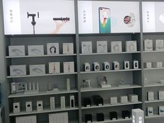 -荣耀授权专卖店(黄浦浙江中路店)
