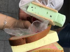 -詹爷爷乌节路街头冰淇淋
