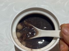 -香山湖家家宴(中山陵店)