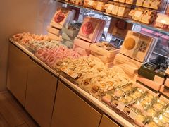 -好利来(东四店)