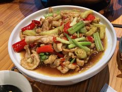 -野山舂·贵州现舂酸汤牛肉(鸿通城店)