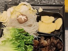 -一席地·本地鸡窝·杭帮鸡火锅(萧山银隆百货店)