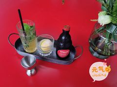 -UNI UNI(环亚凯瑟琳店)