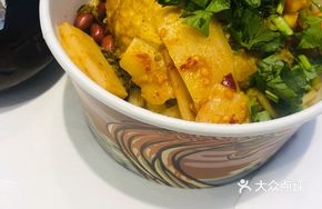 Pickled Bamboo Shoots with Rice Noodles
