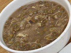 -白玉兰食品甜凤店(合生汇店)